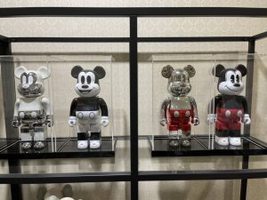 กล่องโชว์ Bearbrick กล่องใส่โมเดลอะคริลิค