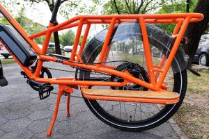 บังโคลนจักรยานไฟฟ้า_โพลีคาร์บอเนต รับผลิตงานตามแบบ โพลีคาร์บอเนต